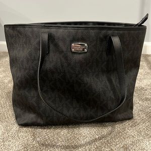 Michael Kors Tote
